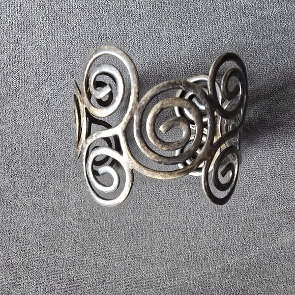 Artisan Metal Swirl Cuff Bracelet - Picture 2 of 5